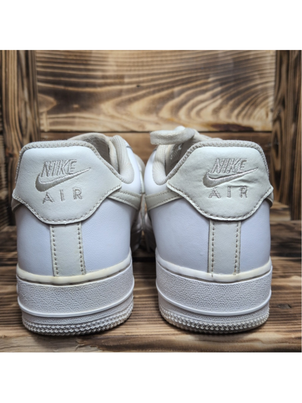 Nike Air Force 1 '07 Low Womens Size 8 White Athletic Lifestyle Shoes Sneakers - Picture 2 of 10